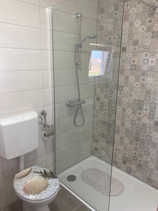 Apartmani Dorijan Vrsi Exterior photo